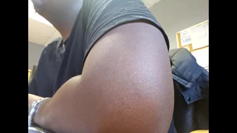 tyroneall online show from November 4, 2025, 2:16 pm