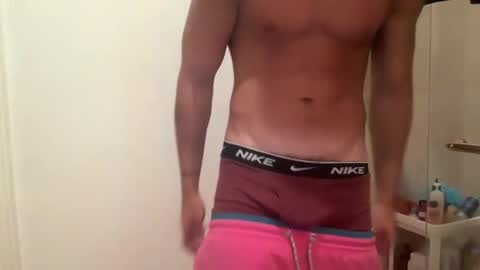 tyy0ung online show from May 7, 2026, 6:57 pm