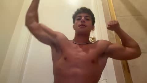 tyy0ung online show from May 8, 2026, 11:10 pm