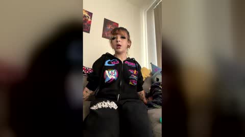 ubeflavoredcherry online show from March 19, 2026, 8:24 pm