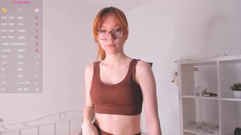 Lili online show from March 2, 2025, 7:54 am