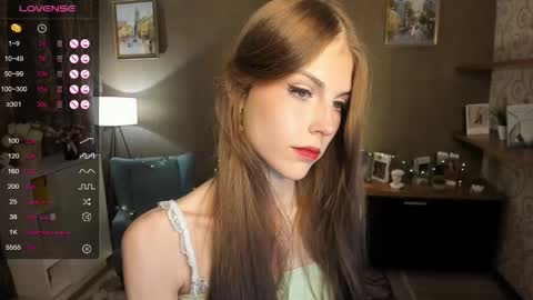 Snapshot of udeledelmoref chatting on September 14, 2025, 9:47 pm Liky online show from September 14, 2025, 9:47 pm