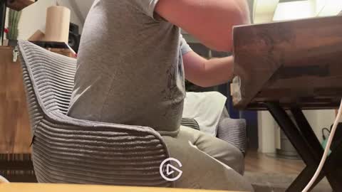 ueberdruck01 online show from December 16, 2025, 10:26 pm