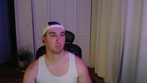 uglyduck3532 online show from February 11, 2026, 2:49 am