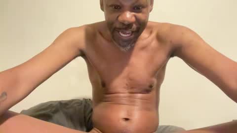 Snapshot of uglydudefucks chatting on February 22, 2025, 9:34 am letscam2cam bbc cockring big cock online show from February 22, 2025, 9:34 am