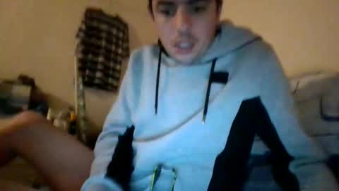 uglyyounlad online show from January 3, 2025, 3:49 am