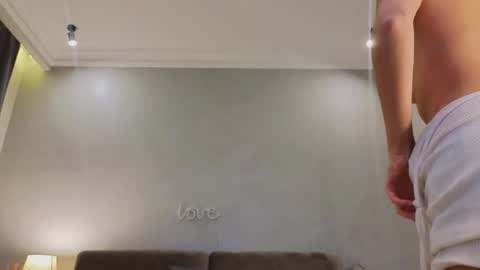 Snapshot of ukki_ chatting on October 11, 2025, 2:04 pm Naomi online show from October 11, 2025, 2:04 pm