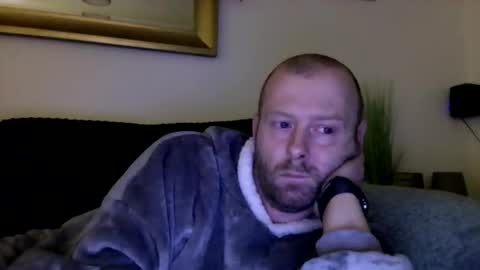 ukmatty3 online show from December 18, 2024, 6:14 pm
