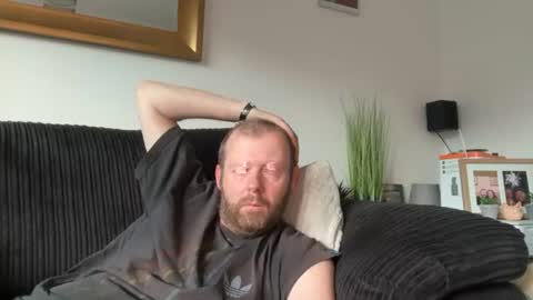 ukmatty3 online show from June 12, 2026, 8:19 pm