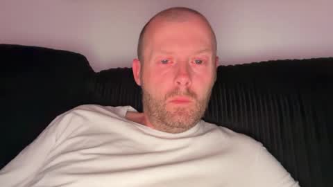 ukmatty3 online show from August 9, 2026, 10:47 pm