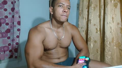 Felipe  model independent online show from December 19, 2024, 6:45 am