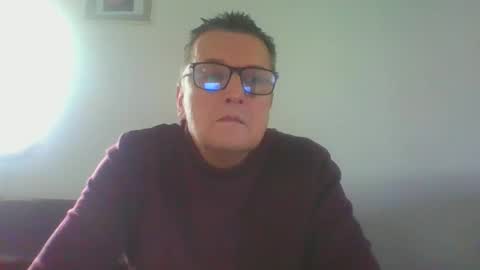 Snapshot of ulmeni4 chatting on December 25, 2024, 10:06 am ulmeni4 online show from December 25, 2024, 10:06 am