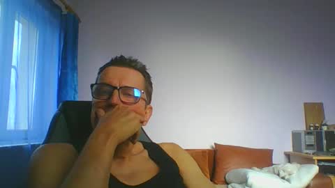 Snapshot of ulmeni4 chatting on January 7, 2025, 12:20 pm ulmeni4 online show from January 7, 2025, 12:20 pm
