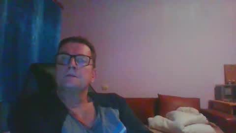 Snapshot of ulmeni4 chatting on January 12, 2025, 7:42 pm ulmeni4 online show from January 12, 2025, 7:42 pm