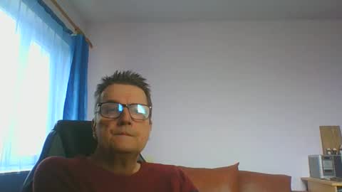 Snapshot of ulmeni4 chatting on February 25, 2025, 11:30 am ulmeni4 online show from February 25, 2025, 11:30 am