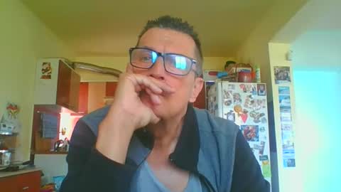 ulmeni4 online show from March 20, 2026, 8:30 am