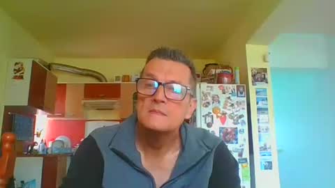 ulmeni7 online show from April 13, 2026, 10:10 am