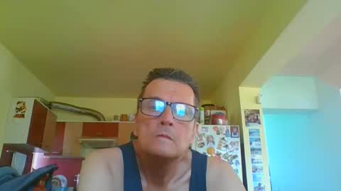 ulmeni7 online show from May 5, 2026, 12:35 pm