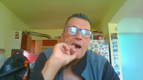 ulmeni7 online show from May 10, 2026, 11:59 am