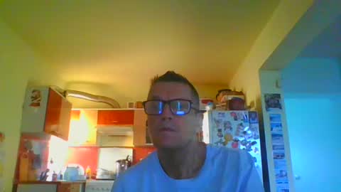 ulmeni7 online show from June 22, 2026, 3:25 am