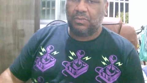 ulmo_br online show from October 27, 2025, 12:26 am