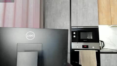 Melena online show from September 19, 2025, 12:56 am