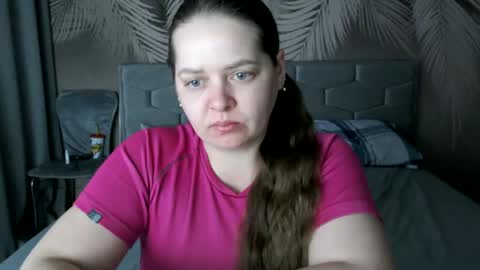 Snapshot of ulystar chatting on March 7, 2025, 6:13 am Ulyana online show from March 7, 2025, 6:13 am