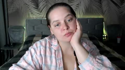 Snapshot of ulystar chatting on October 1, 2025, 6:41 am Ulyana online show from October 1, 2025, 6:41 am
