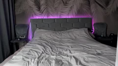 Ulyana online show from December 14, 2025, 7:25 am