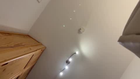 Snapshot of umberto2015 chatting on December 10, 2024, 8:30 am Umberto2015 online show from December 10, 2024, 8:30 am