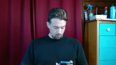 Andrew online show from November 17, 2025, 9:42 pm