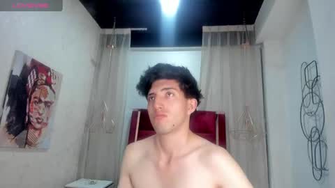 Un Slutty online show from February 17, 2025, 11:42 pm