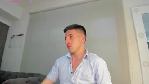 Un Slutty online show from October 6, 2025, 7:11 pm