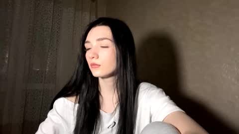 Isobelle lisi online show from January 18, 2026, 12:31 pm