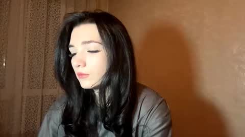 Isobelle lisi online show from February 1, 2026, 12:59 pm