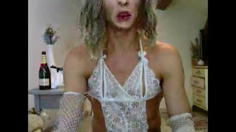 unadiosa online show from September 19, 2025, 6:52 pm