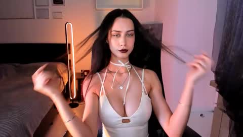 unaericaabistrong online show from January 13, 2026, 6:35 pm