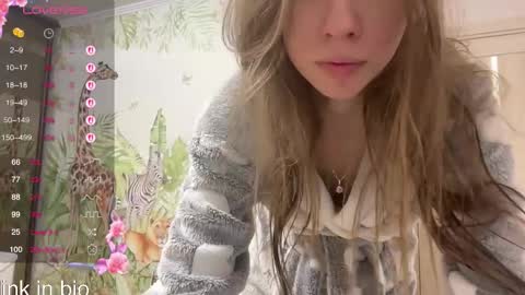 Snapshot of unarks chatting on January 8, 2026, 6:10 pm unarks online show from January 8, 2026, 6:10 pm