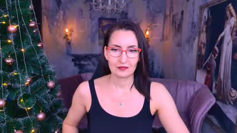 UnaTera online show from December 22, 2025, 9:06 am