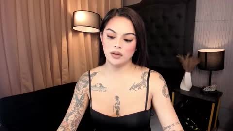 Snapshot of unbotheredprincess chatting on October 8, 2025, 7:22 pm Lady tan online show from October 8, 2025, 7:22 pm