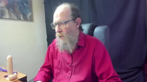 Uncle Hottie online show from April 1, 2026, 5:21 pm