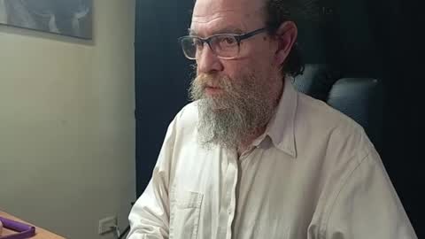 Uncle Hottie online show from April 2, 2026, 4:04 pm