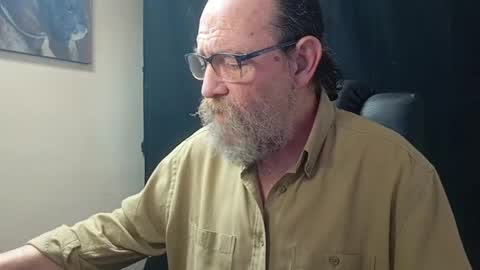 Uncle Hottie online show from April 13, 2026, 5:29 pm