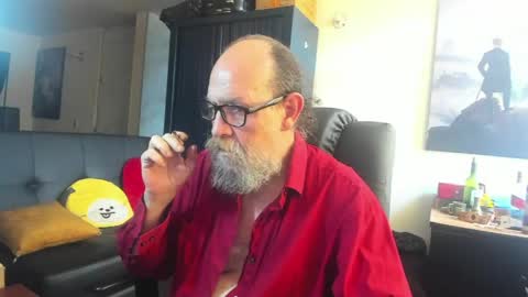 Snapshot of uncle_hottiecb chatting on May 31, 2026, 6:09 pm Uncle Hottie online show from May 31, 2026, 6:09 pm