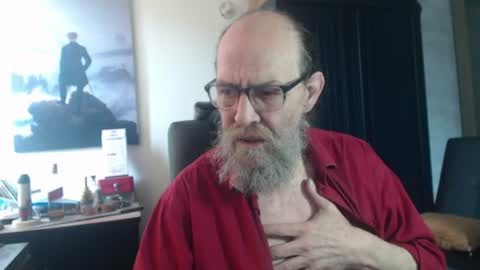 Snapshot of uncle_hottiecb chatting on July 9, 2026, 4:00 pm Uncle Hottie online show from July 9, 2026, 4:00 pm