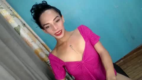 Snapshot of uncut_queen chatting on October 20, 2025, 10:54 pm LOVELY JANE online show from October 20, 2025, 10:54 pm