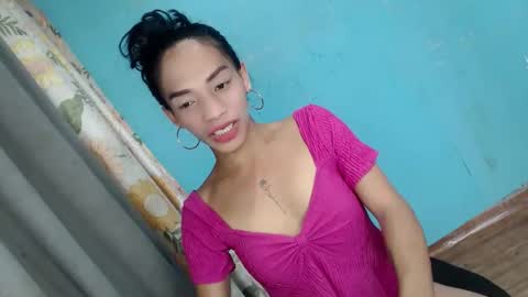 Snapshot of uncut_queen chatting on November 8, 2025, 12:55 am LOVELY JANE online show from November 8, 2025, 12:55 am