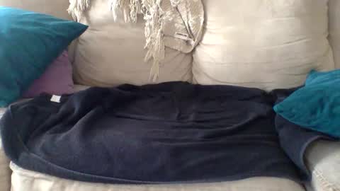 Snapshot of uncutabs123 chatting on October 23, 2025, 8:18 pm Buzz Bigcock online show from October 23, 2025, 8:18 pm