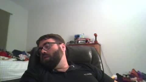 Snapshot of uncutman04 chatting on April 13, 2026, 5:35 am uncutman04 online show from April 13, 2026, 5:35 am