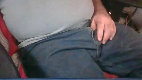 uncutmike7x5 online show from November 14, 2025, 3:00 pm